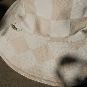 GREI. / WIDE BRIM BUCKET HAT NATURAL