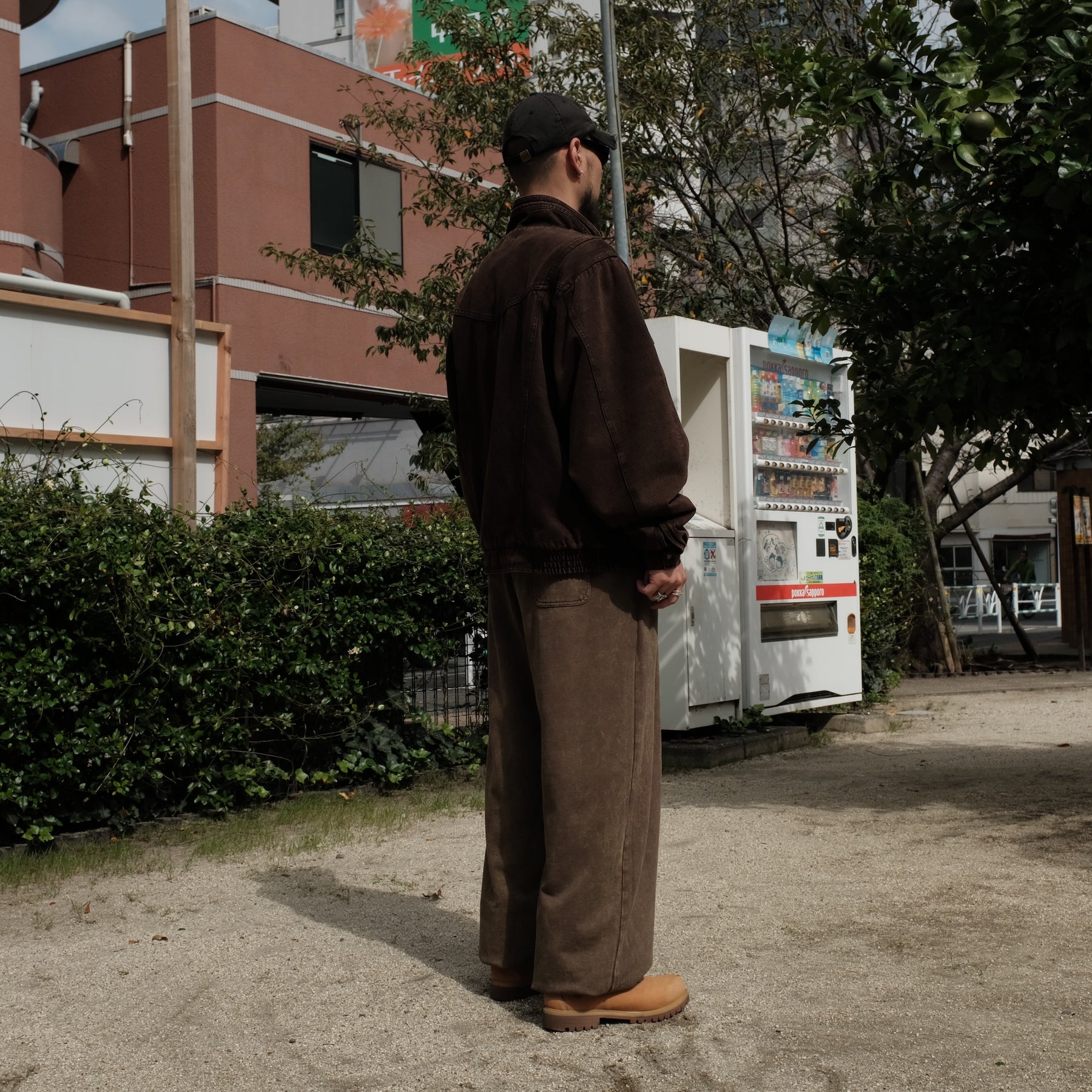 INTODUSK / KROW DENIM JACKET WASHED BROWN