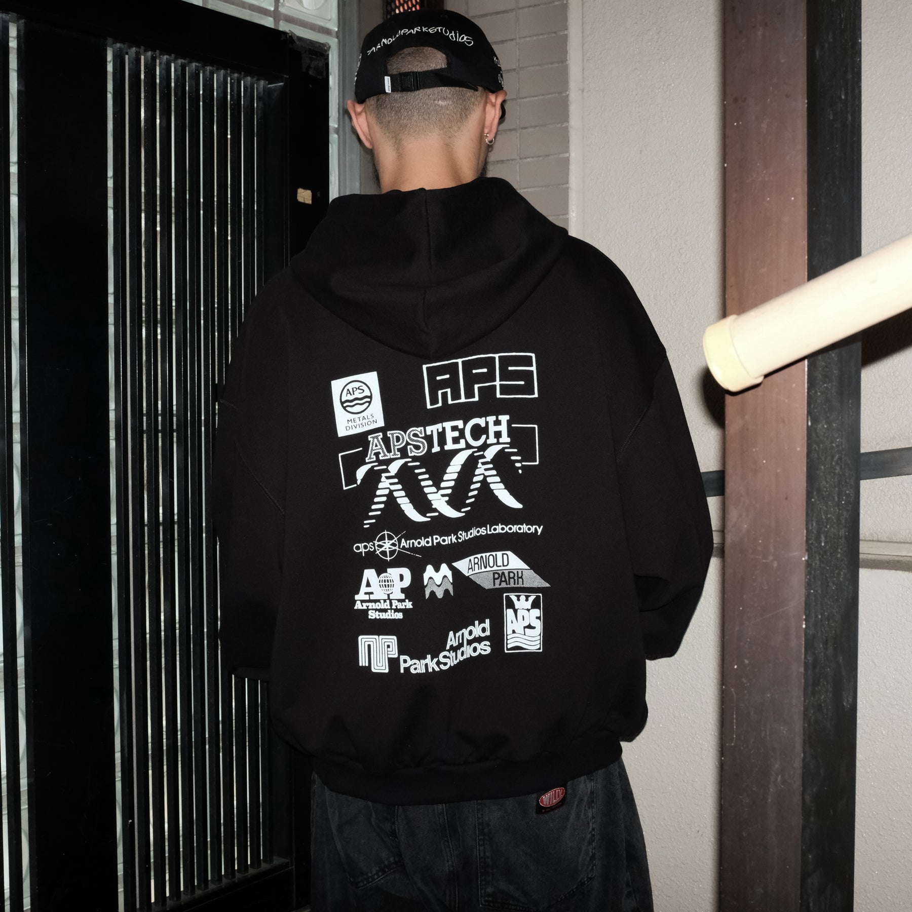 ARNOLD PARK STUDIOS / SCIENCE MULTI LOGO ZIP THROUGH HOODIE BLACK