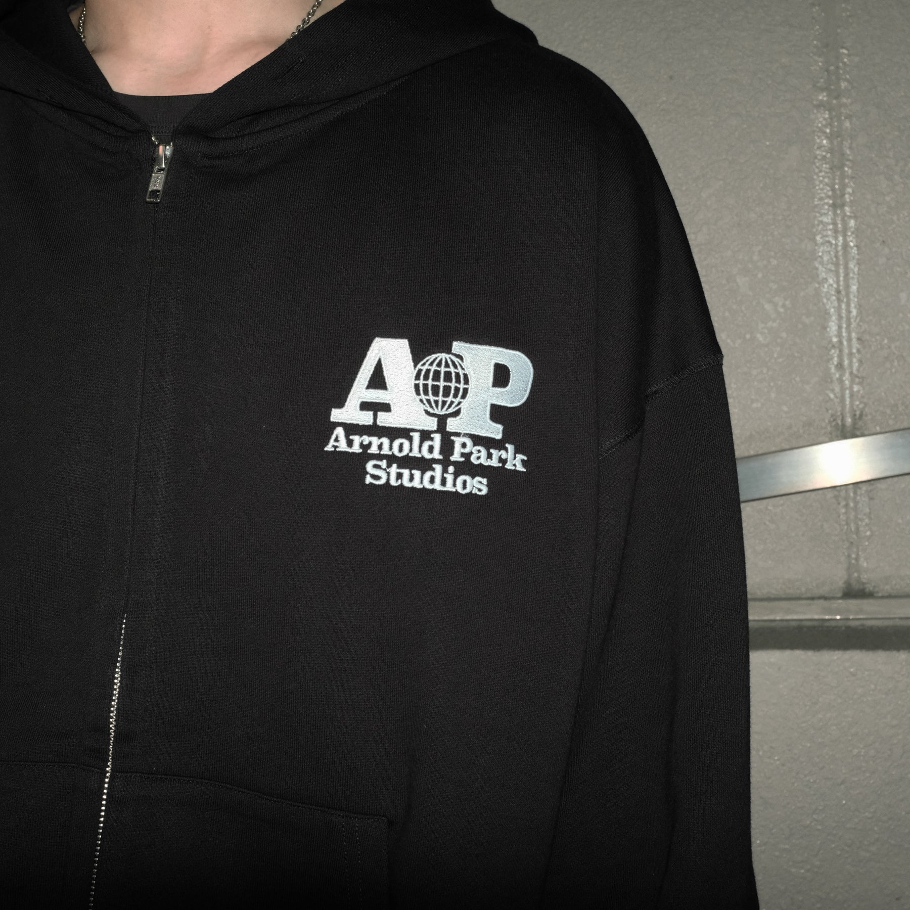 ARNOLD PARK STUDIOS / SCIENCE MULTI LOGO ZIP THROUGH HOODIE BLACK