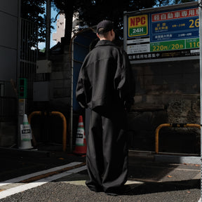 INTODUSK / SLOUCH TRUCKER JACKET PITCH BLACK