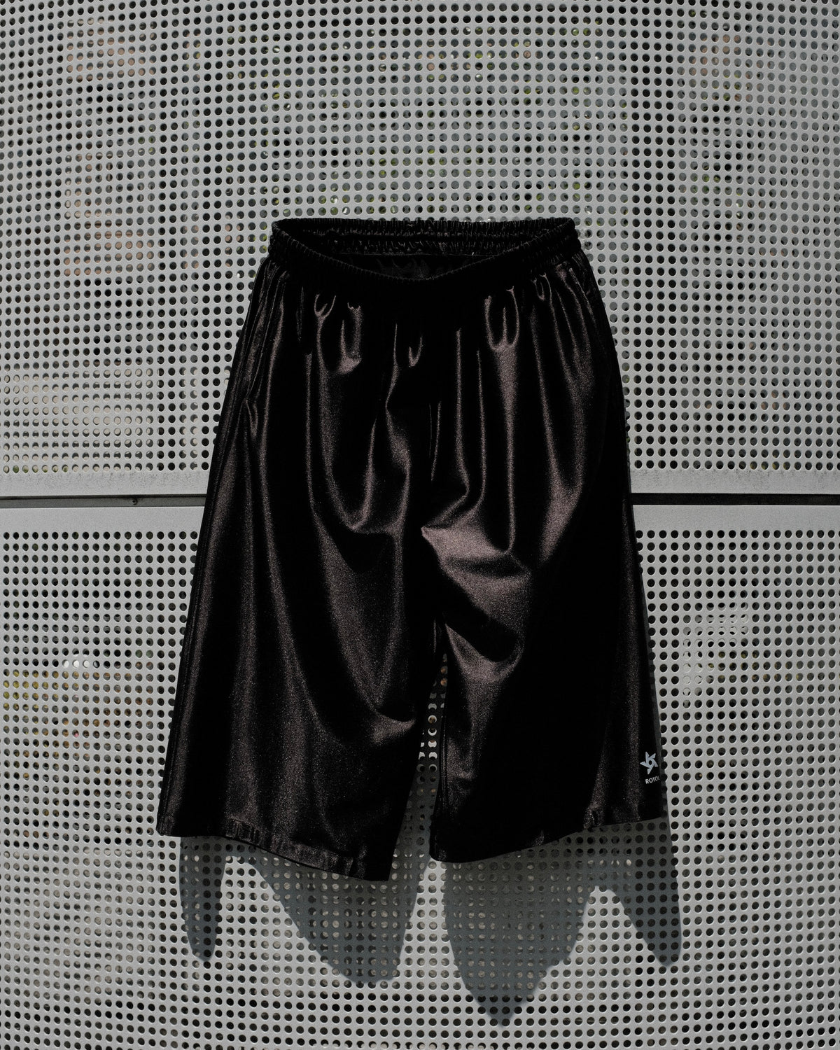 <span style="color: #f50b0b;">Last One</span> ROTOL / Poly Satin Basketball Shorts BLACK
