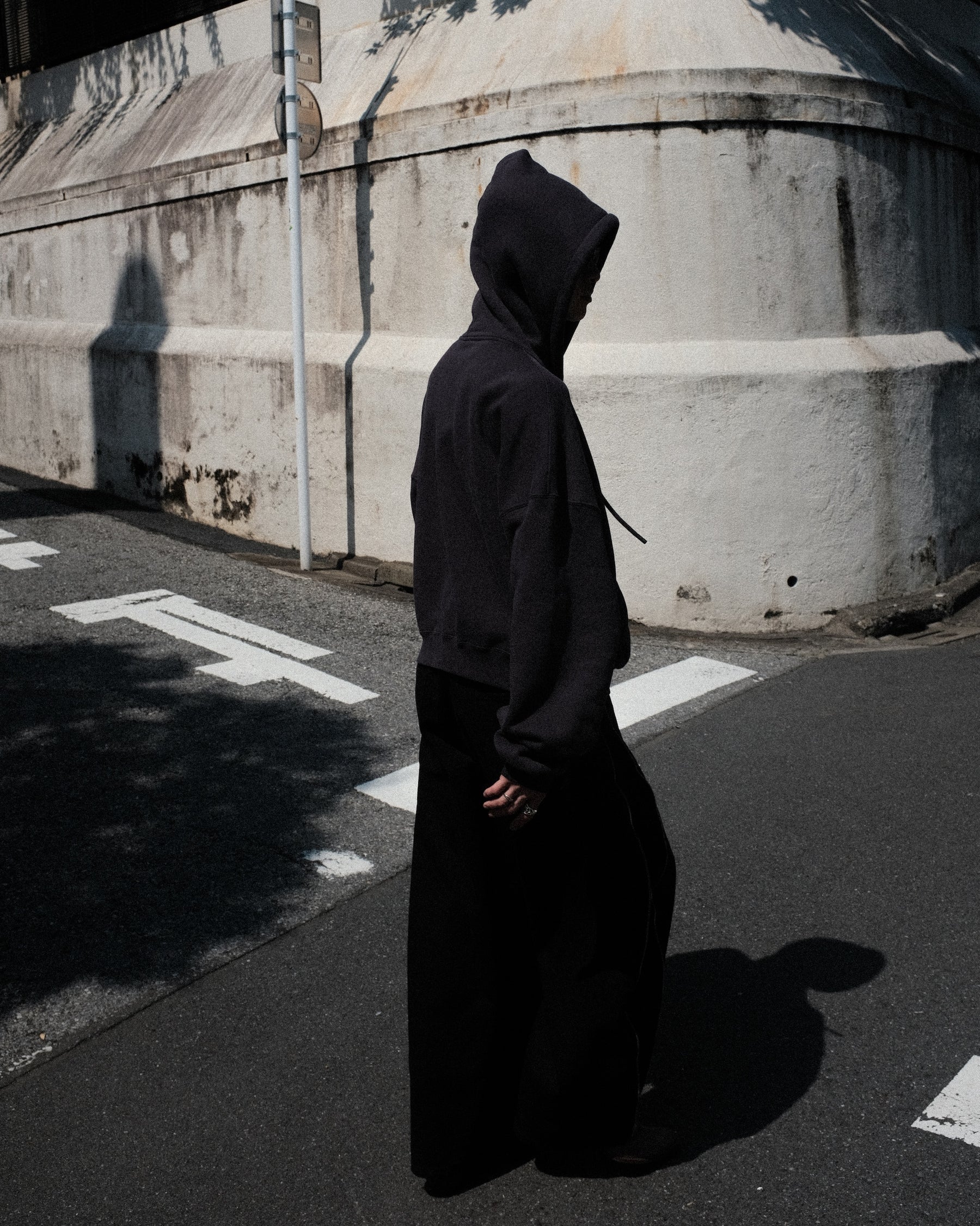 LU'U DAN / WASHED ZIP HOODIE OVERDYED BLACK