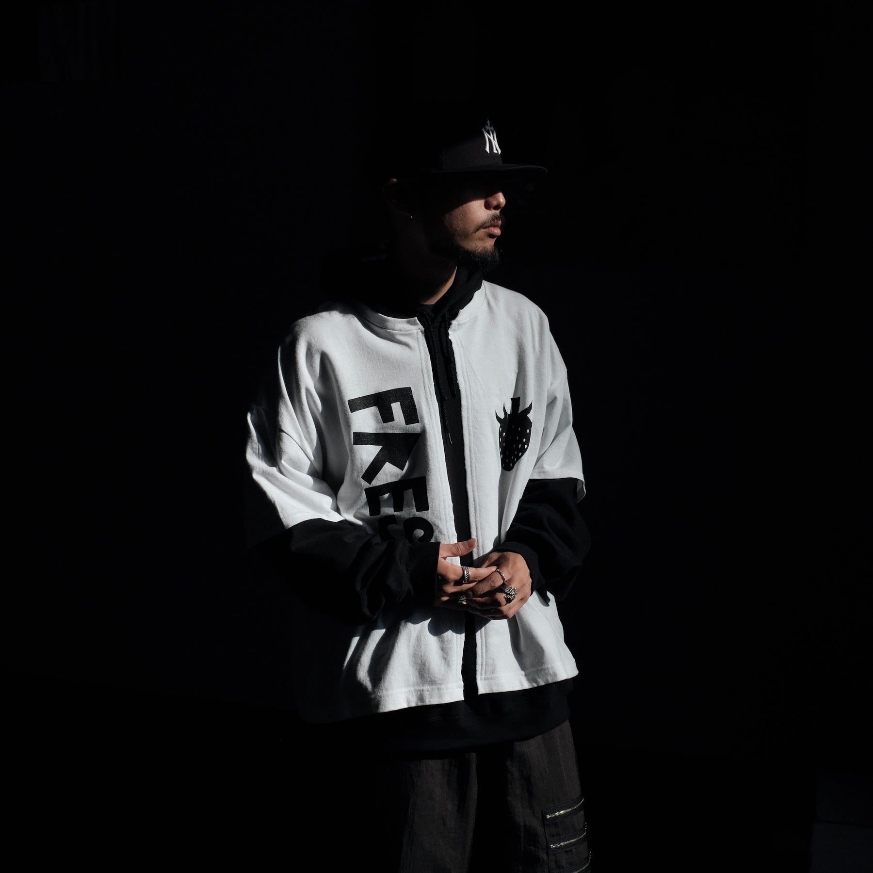 <span style="color: #ff2a00;">Last One</span> WESTFALL / WHATEVERWORKS DOUBLE HOODIE LS BLACK WHITE