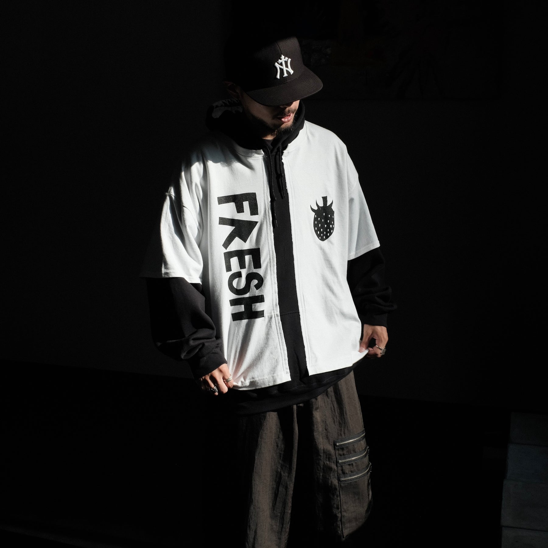 <span style="color: #ff2a00;">Last One</span> WESTFALL / WHATEVERWORKS DOUBLE HOODIE LS BLACK WHITE