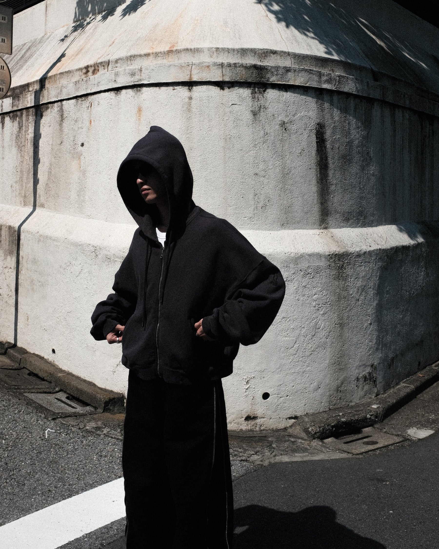 LU'U DAN / WASHED ZIP HOODIE OVERDYED BLACK
