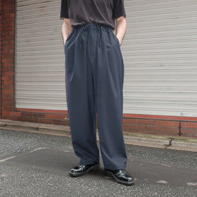 GREI. / PLEATED CRUISER PANT SUITING MIDNIGHT BLUE