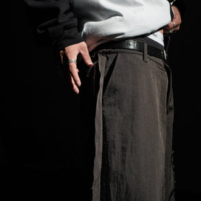 <span style="color: #ff2a00;">Last One</span> WESTFALL / TRIPLE ZIP POCKET 3/4 PANT CHARCOAL
