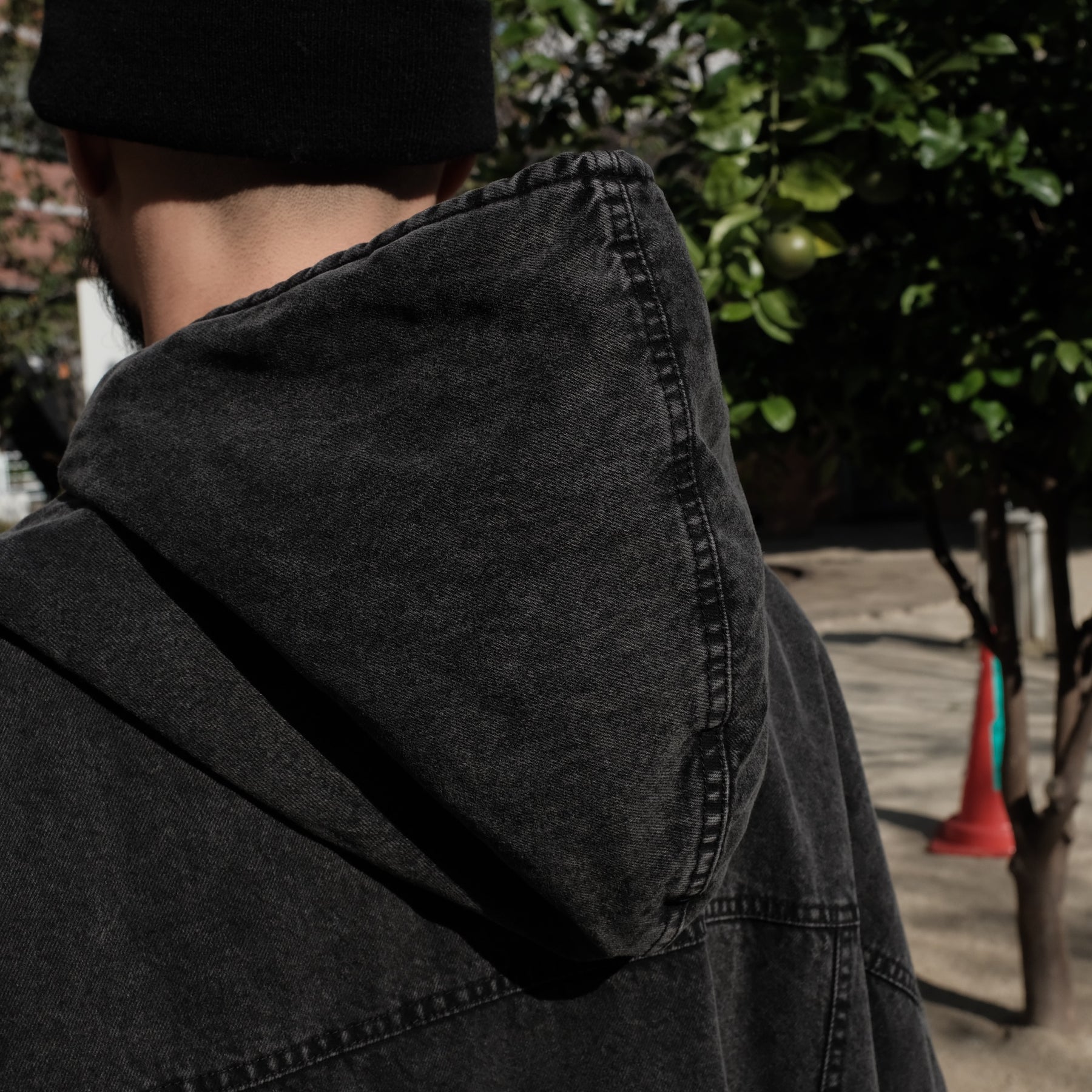 INTODUSK / COVER WOVEN HOODIE WASHED BLACK