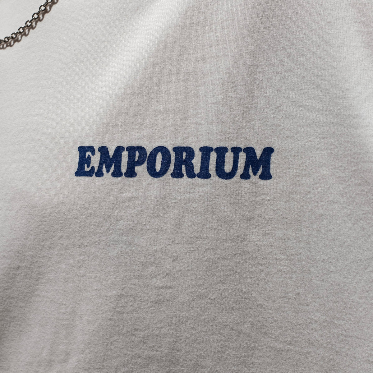EMPORIUM / LOCAL DEALER T-SHIRT OFF WHITE