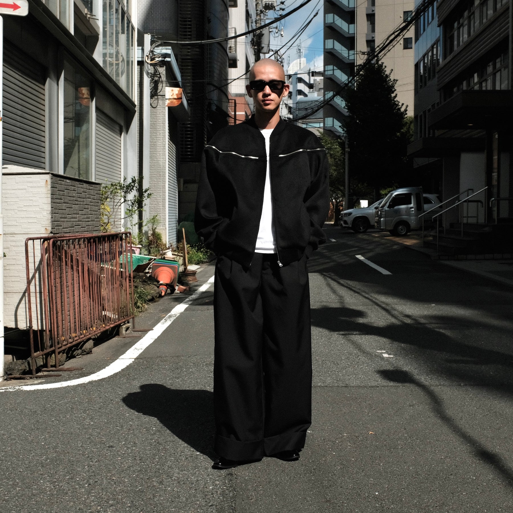 INTODUSK / DERBY JACKET BLACK
