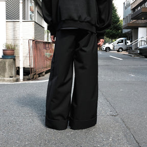 INTODUSK / HANGAR PLEATED PANT BLACK