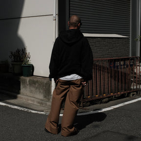 INTODUSK / HANGAR PLEATED PANT CAMEL