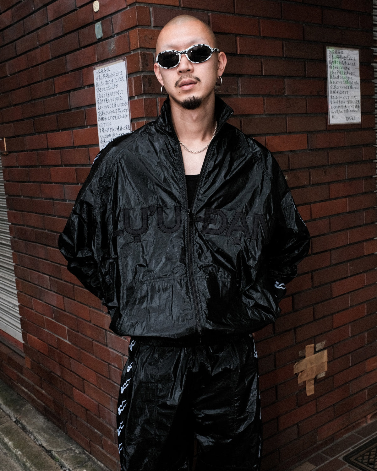 <span style="color: #ff2a00;">Last One</span> LU'U DAN / WINDBREAKER L-D BLACK