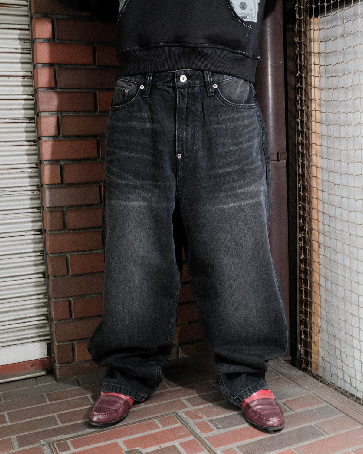 EVISU / HI, AIRBRUSHED DAICOCK DENIM JEANS - ZIP UP-BAGGY FIT MID TONE BLACK DENIM