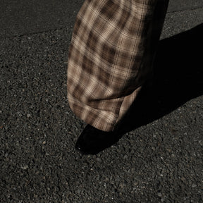 <span style="color: #f50b0b;">Last One</span> INTODUSK / TUCK PLEAT PLAID PANT BEIGE PLAID