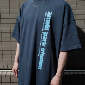 ARNOLD PARK STUDIOS / RAIN MAN SHORT SLEEVE NAVY