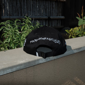 ARNOLD PARK STUDIOS / FAMILY LOGO CAP BLACK