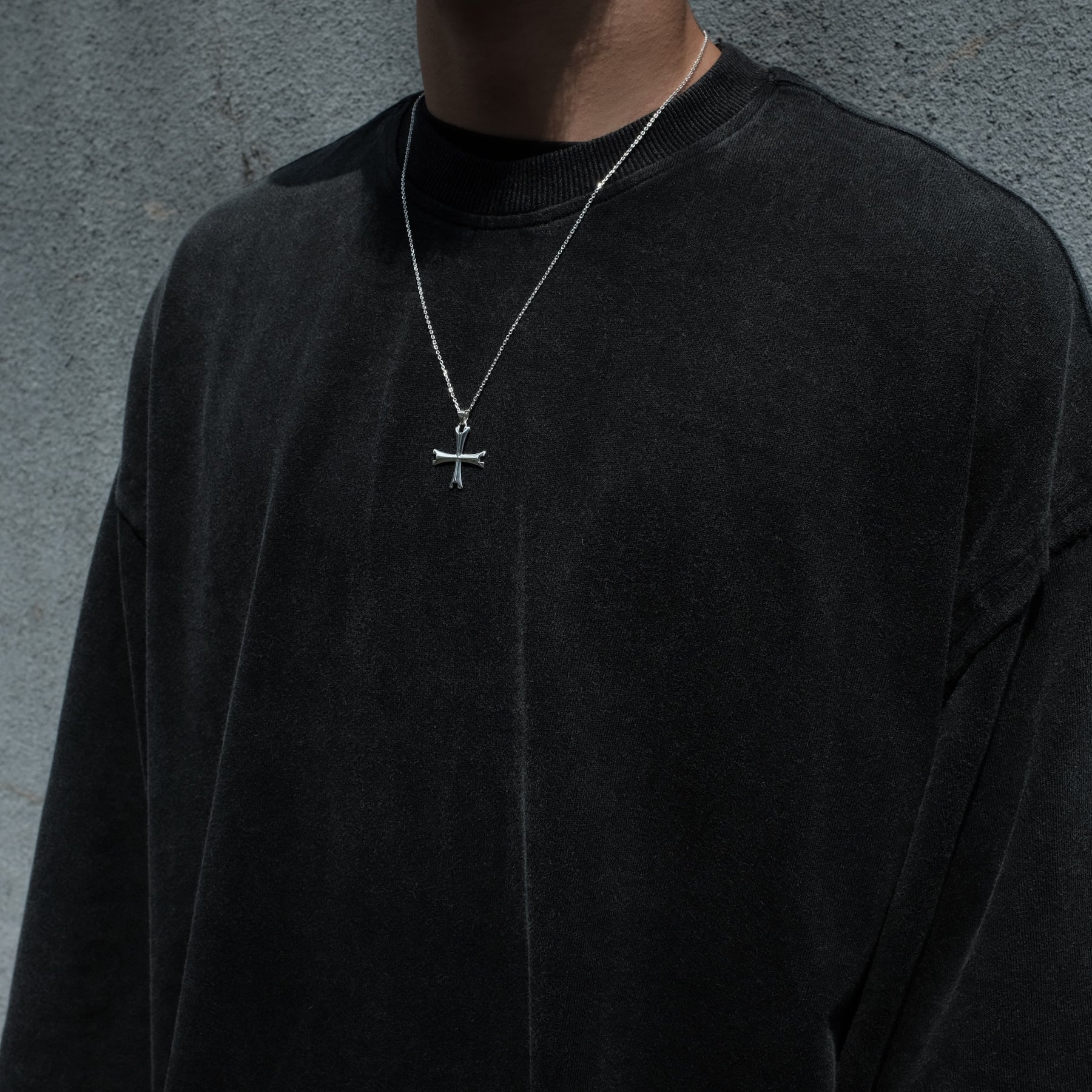 LUXENBURG / CASTLE TEE AGED BLACK