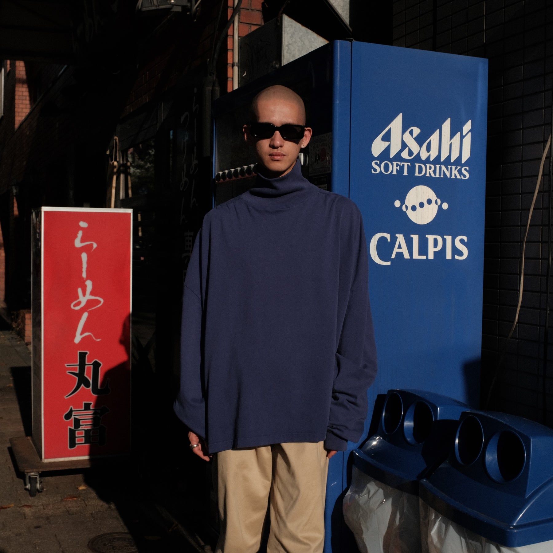INTODUSK / SWELL TURTLENECK WASHED PURPLE