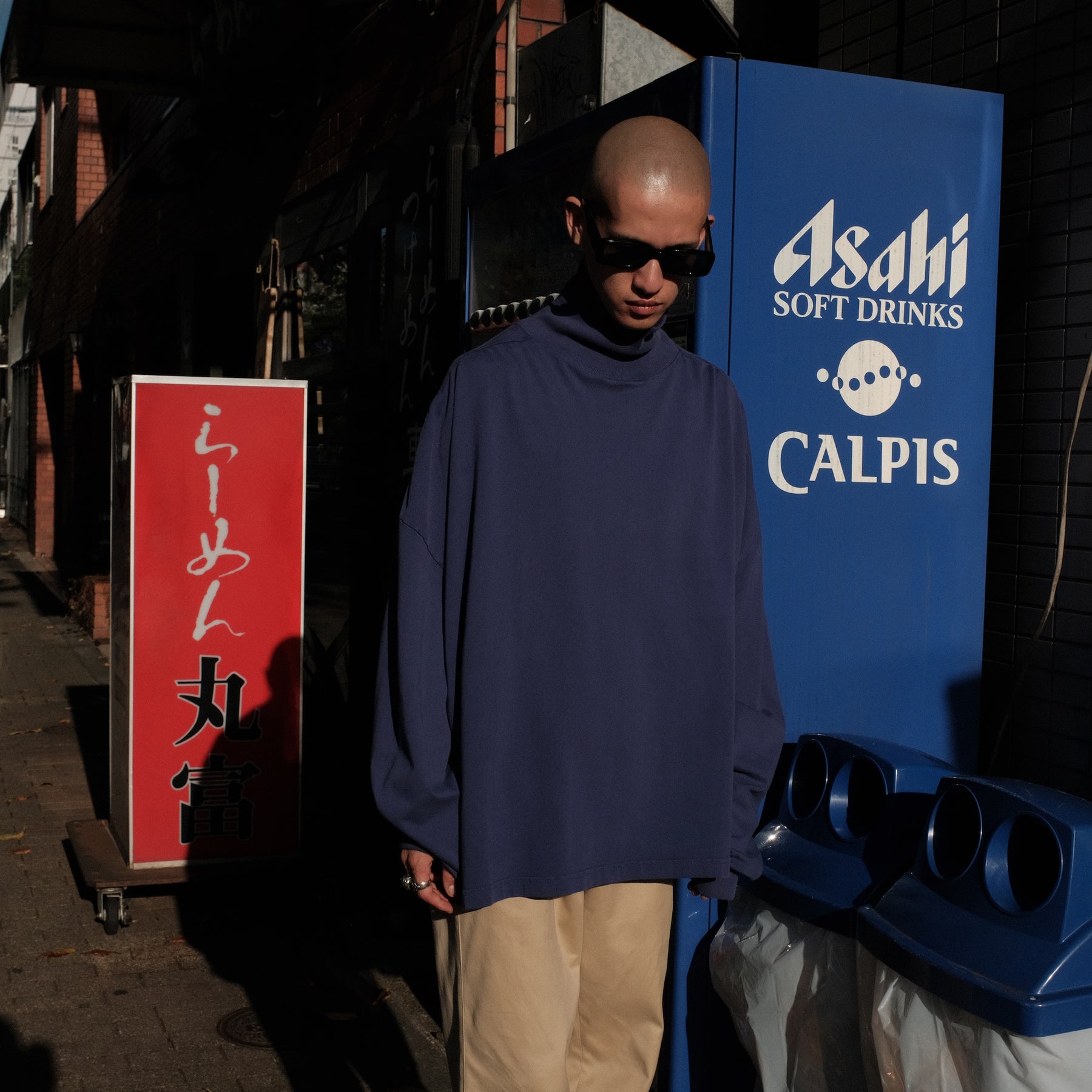 INTODUSK / SWELL TURTLENECK WASHED PURPLE
