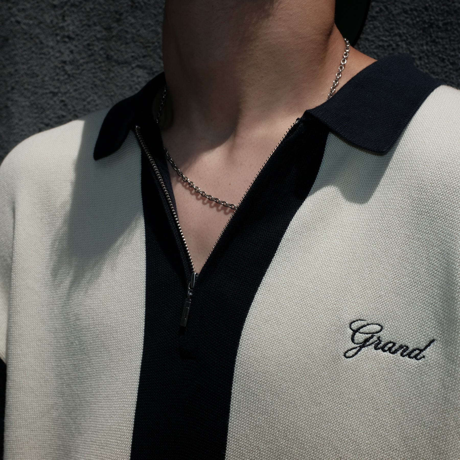 Grand Collection / KNIT QUARTER ZIP SWEATER