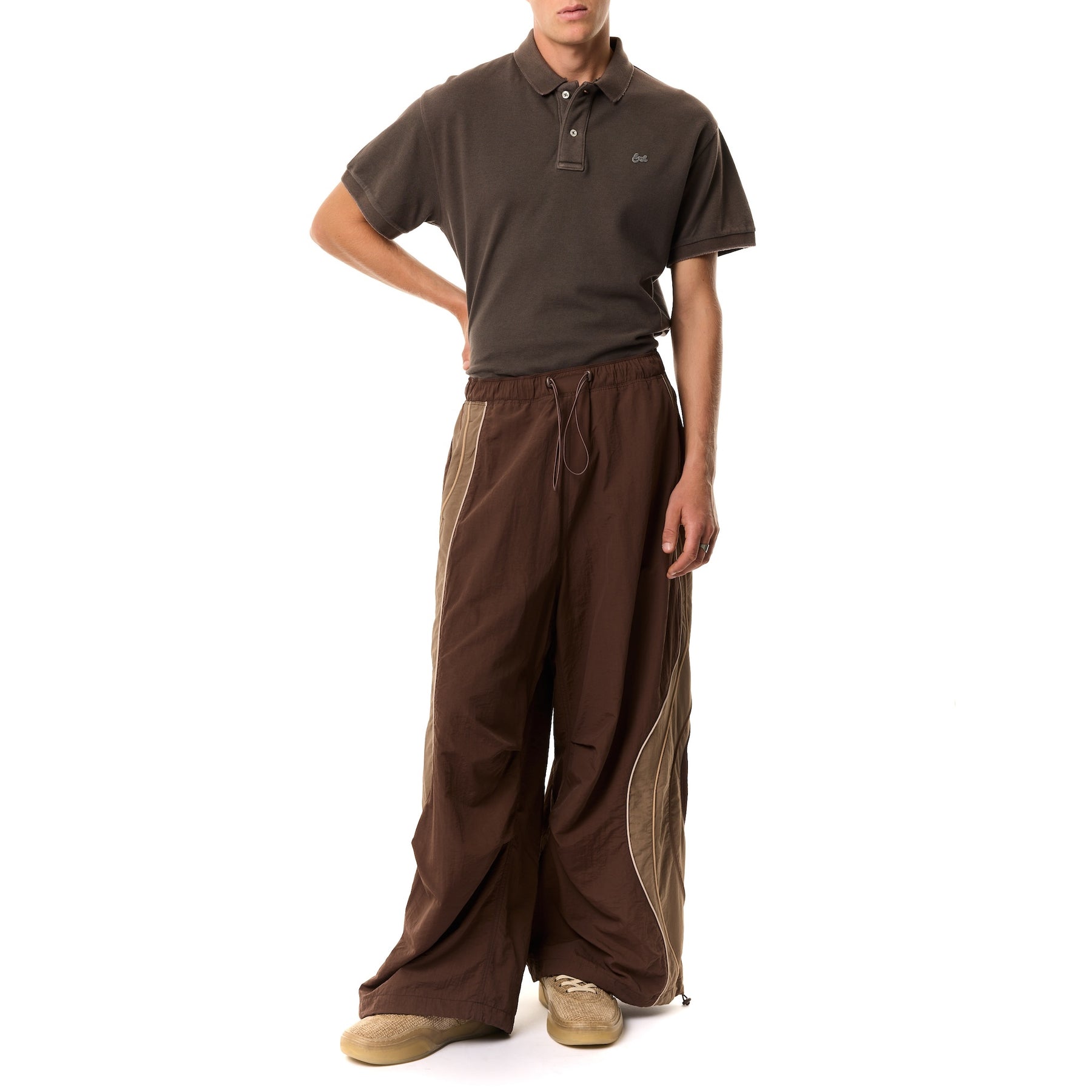 <span style="color: #f50b0b;">Last One</span> ERL / UNISEX UFO TRACK PANTS WOVEN BROWN