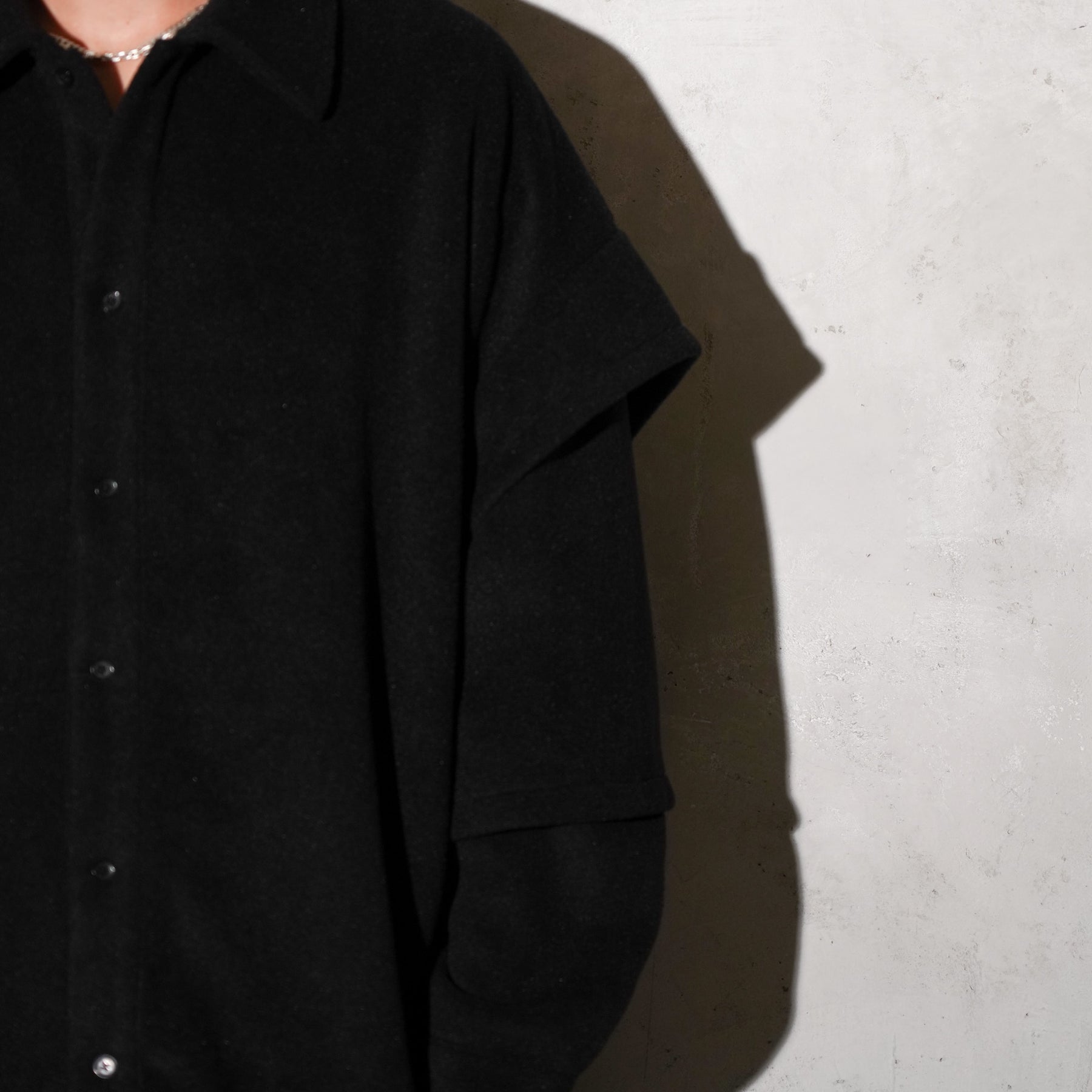 THE MAGUEY / LAYERD SLEEVES SHIRT BLACK