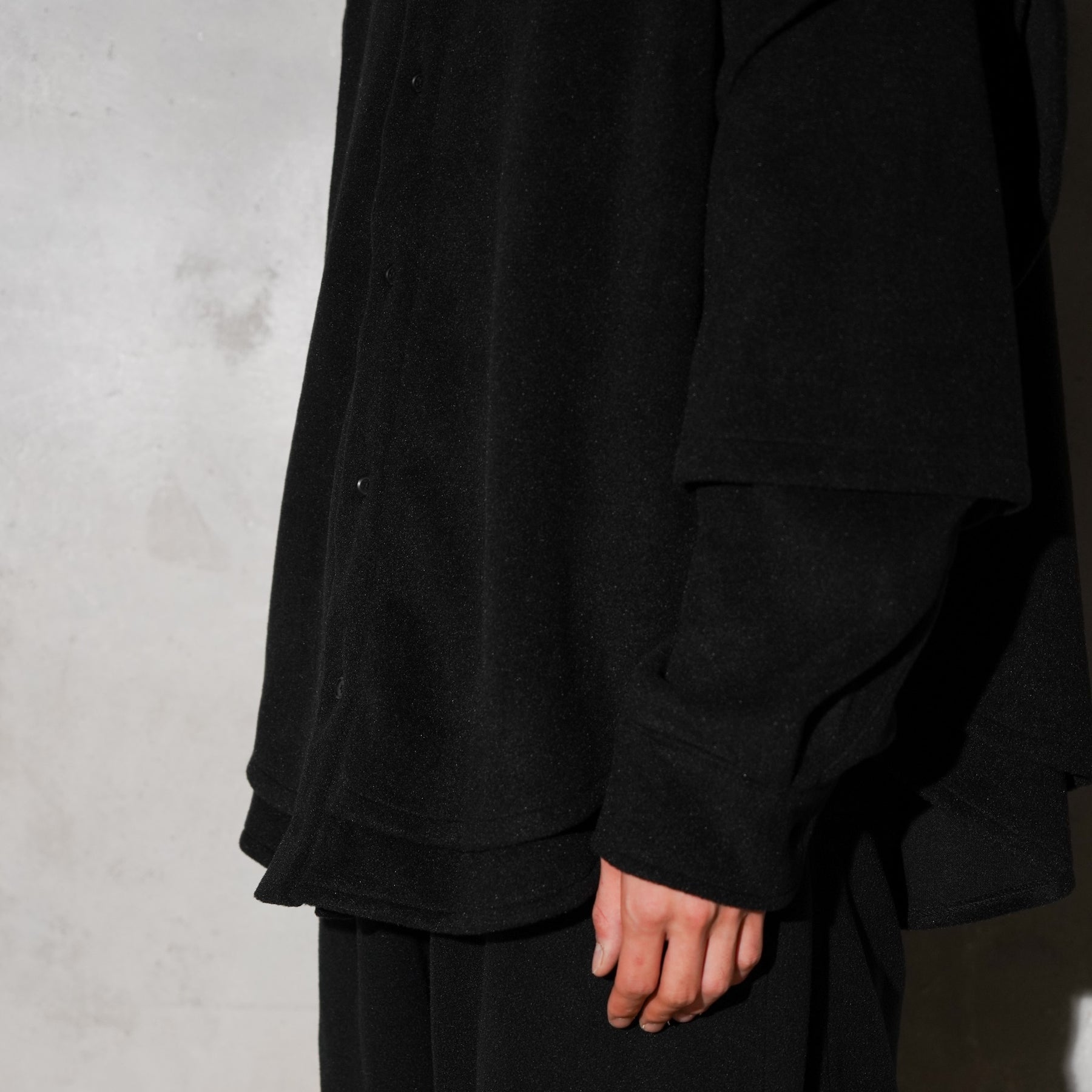 THE MAGUEY / LAYERD SLEEVES SHIRT BLACK