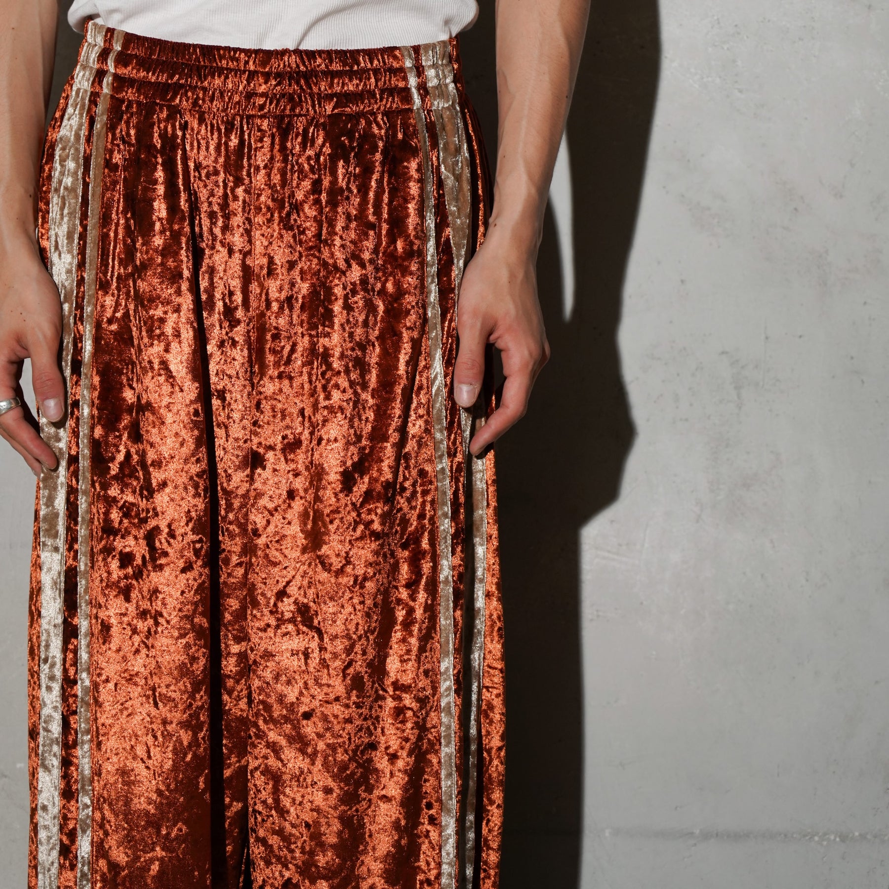 THE MAGUEY / VELOR PANTS GOLD