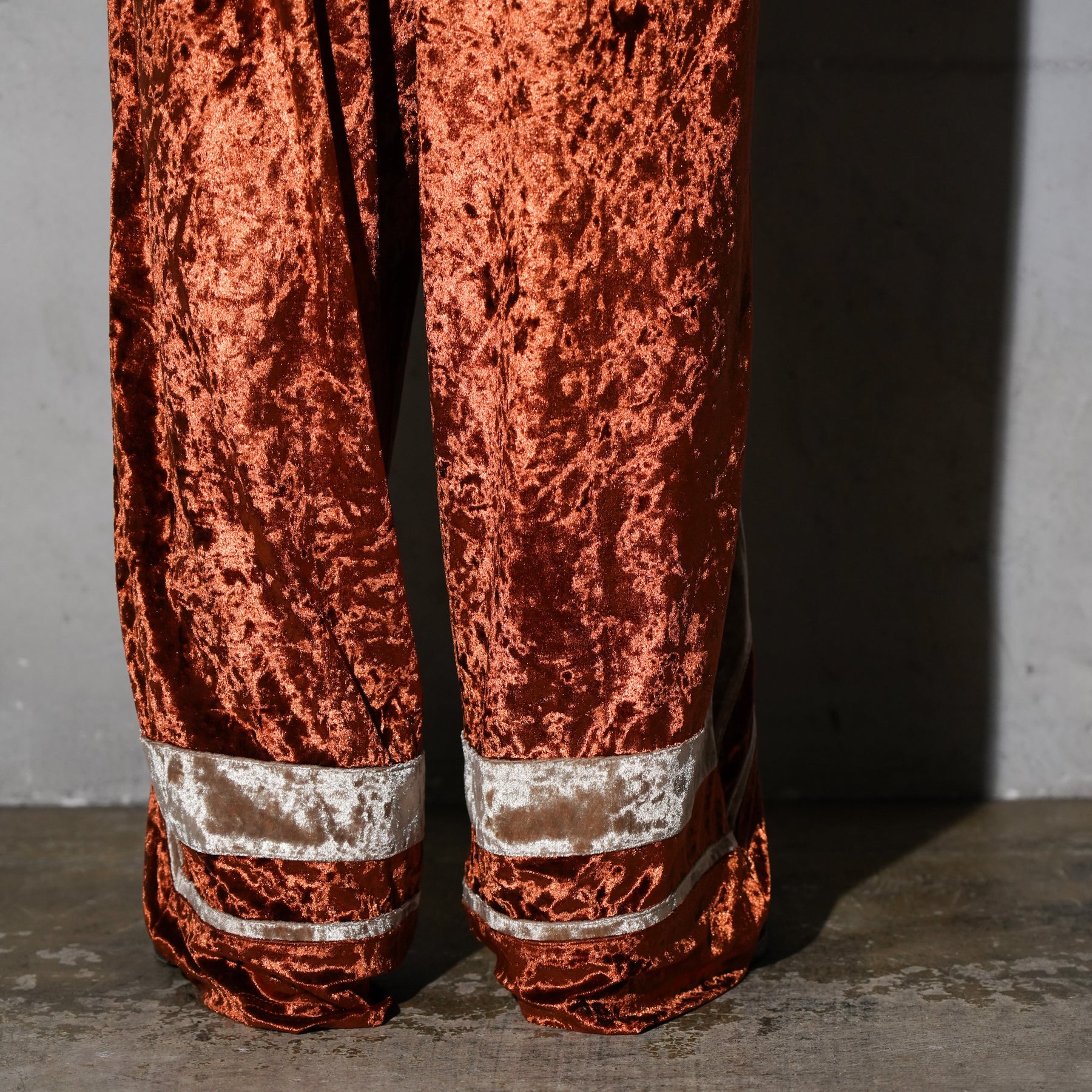 THE MAGUEY / VELOR PANTS GOLD