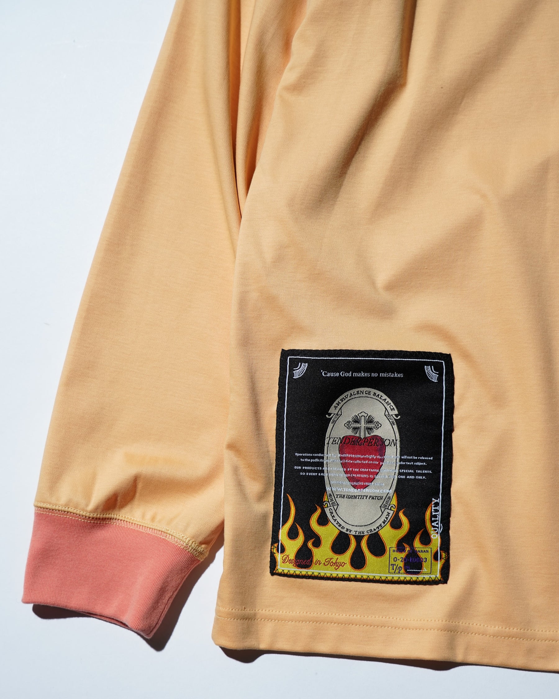 <span style="color: #f50b0b;">Last One</span> TENDER PERSON / HENRY NECK LONG TEE APRICOT