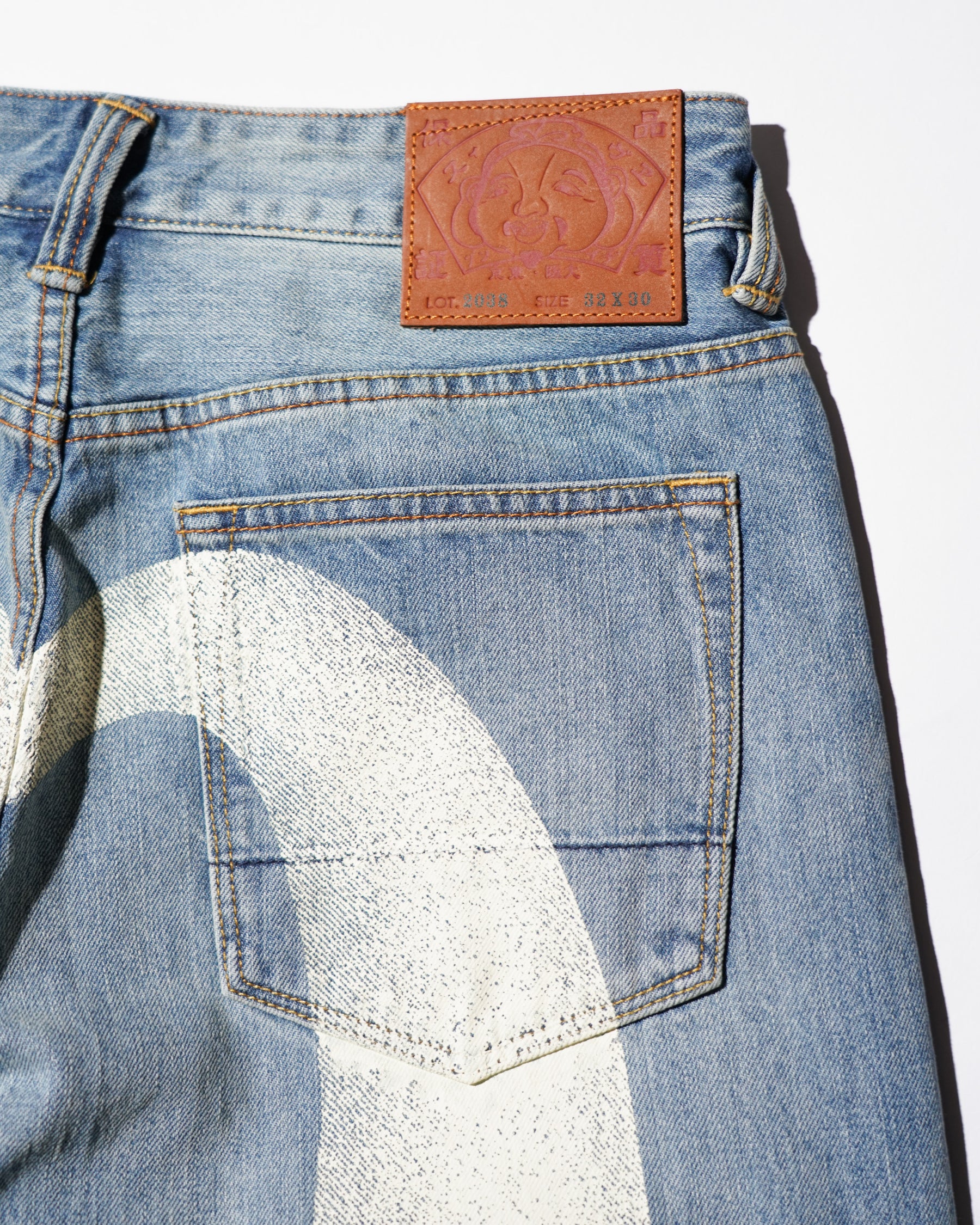 EVISU / HT,  ECRU DAICOCK PRINTED JEANS WHITE-LOOSE FIT MID TONE INDIGO