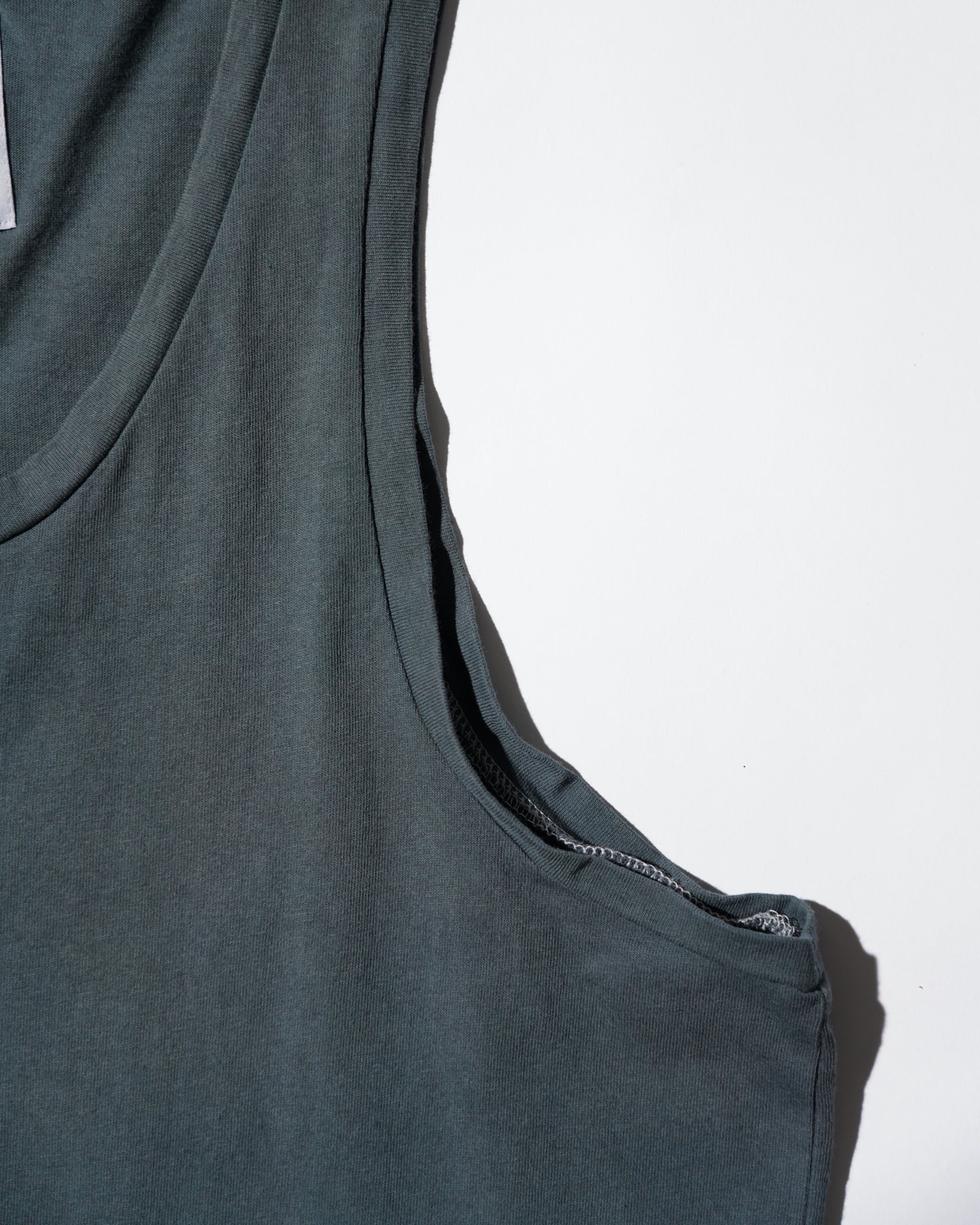 <span style="color: #f50b0b;">Last One</span> TEPPEI FURUYAMA / HARD CRASH TANK-TOP BLACK