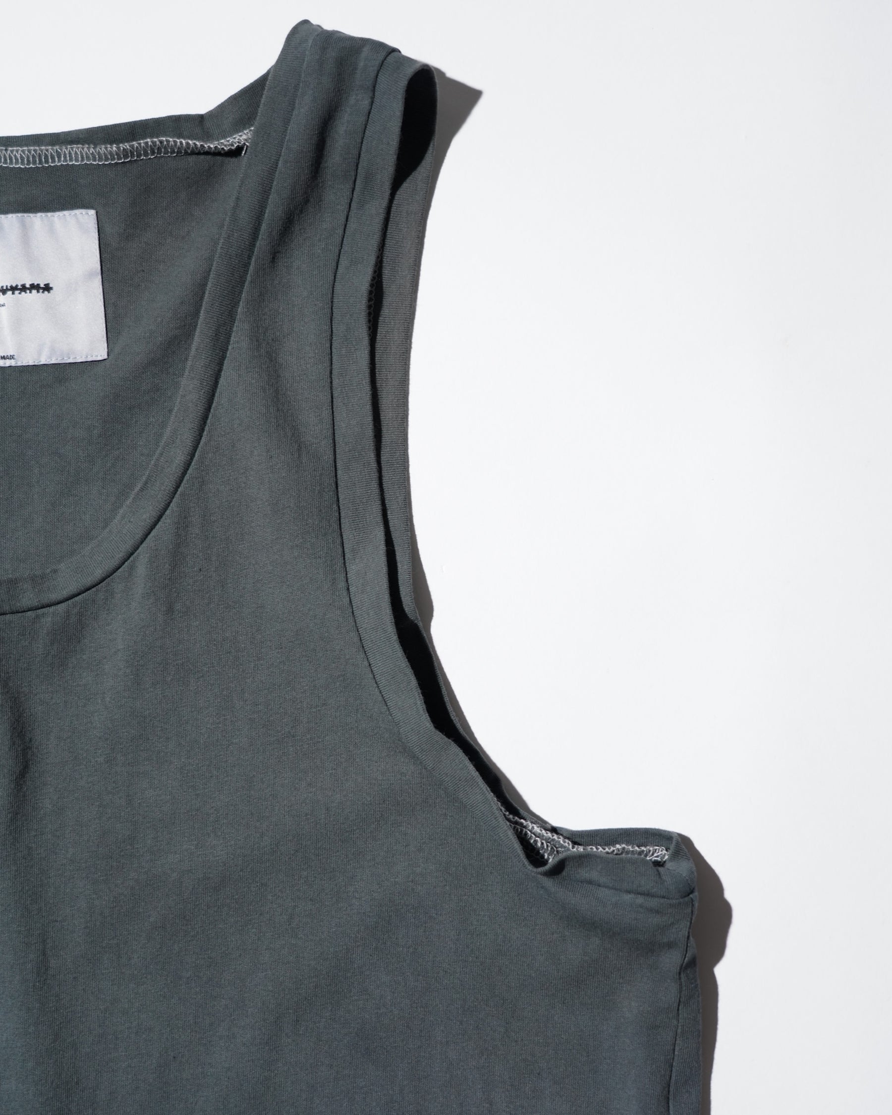 <span style="color: #f50b0b;">Last One</span> TEPPEI FURUYAMA / HARD CRASH TANK-TOP BLACK