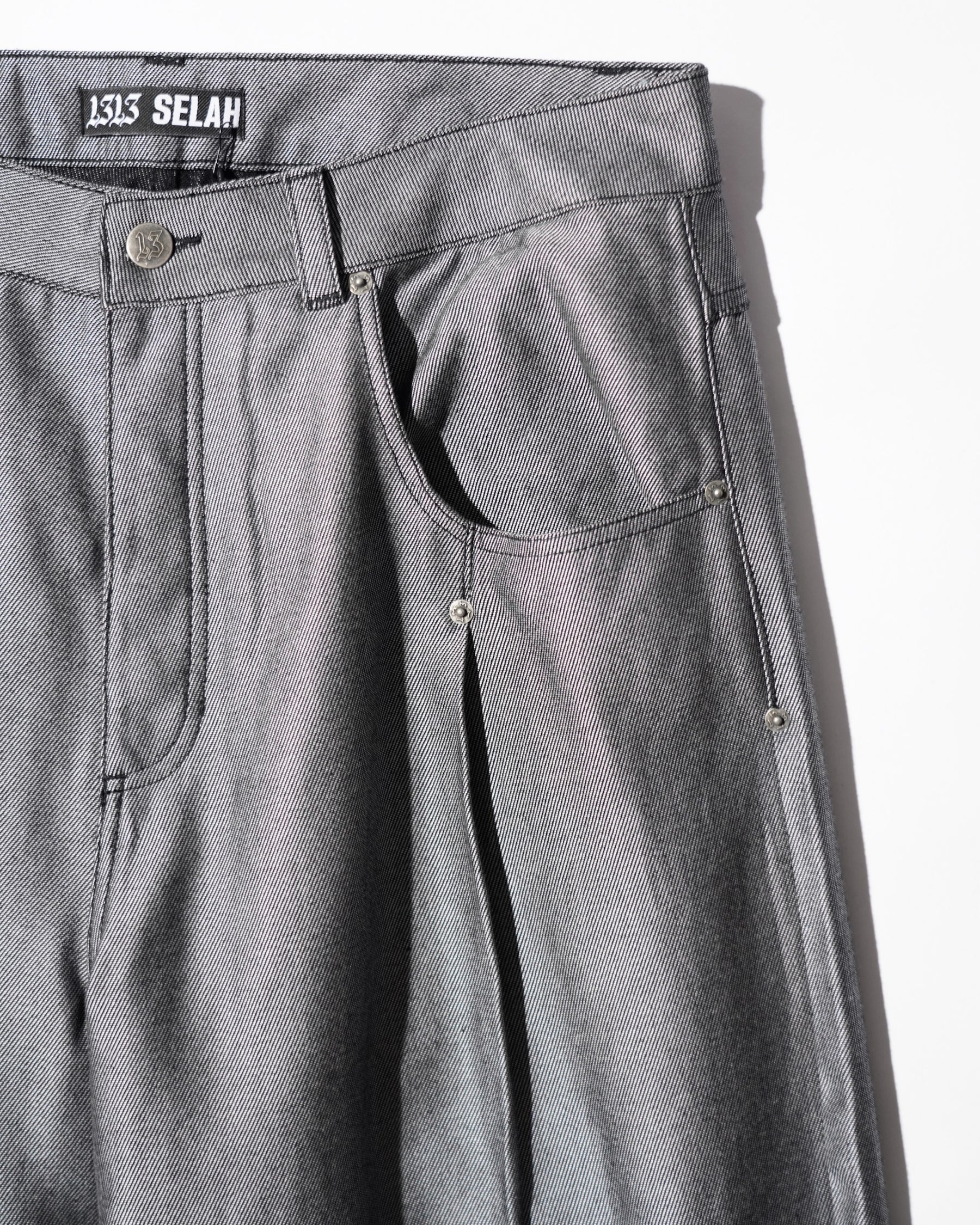 <span style="color: #f50b0b;">Last One</span>  1313 SELAH / MAXIMO DENIM PANTS SILVER