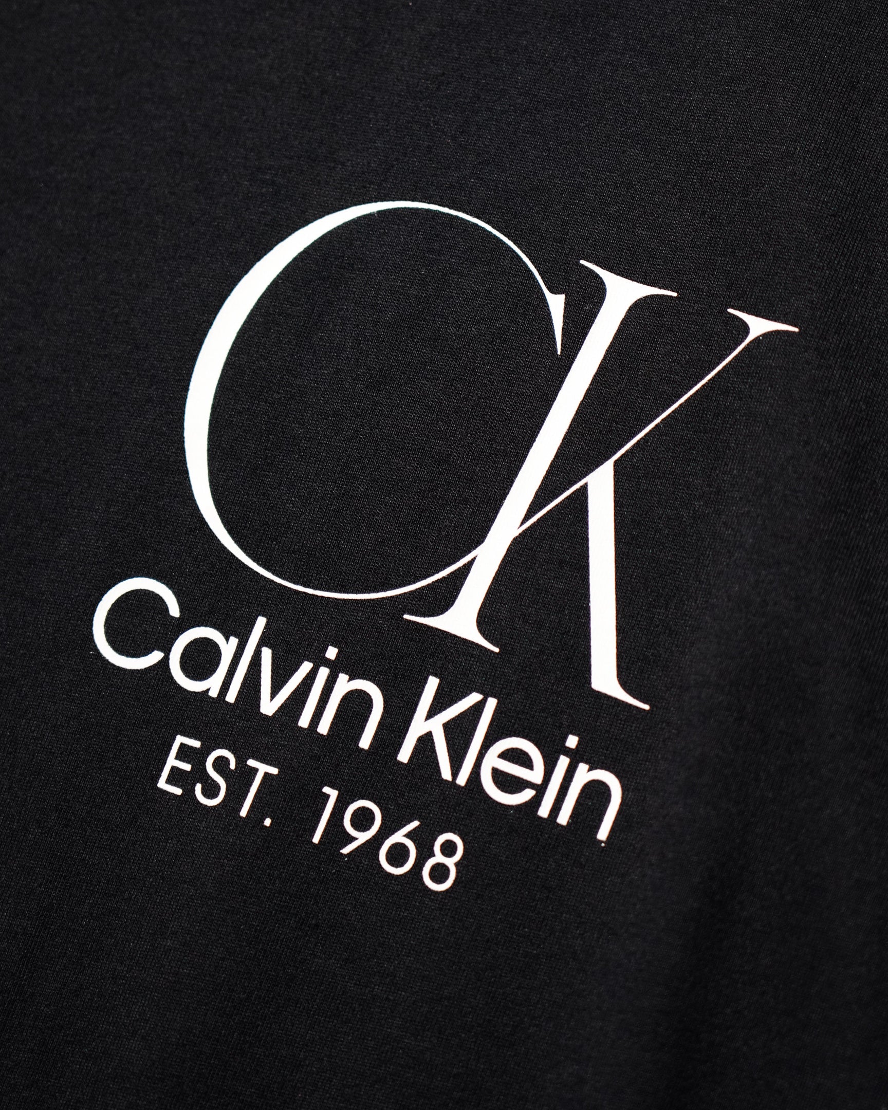 Calvin Klein / PRINTED LOGO TEE BLACK