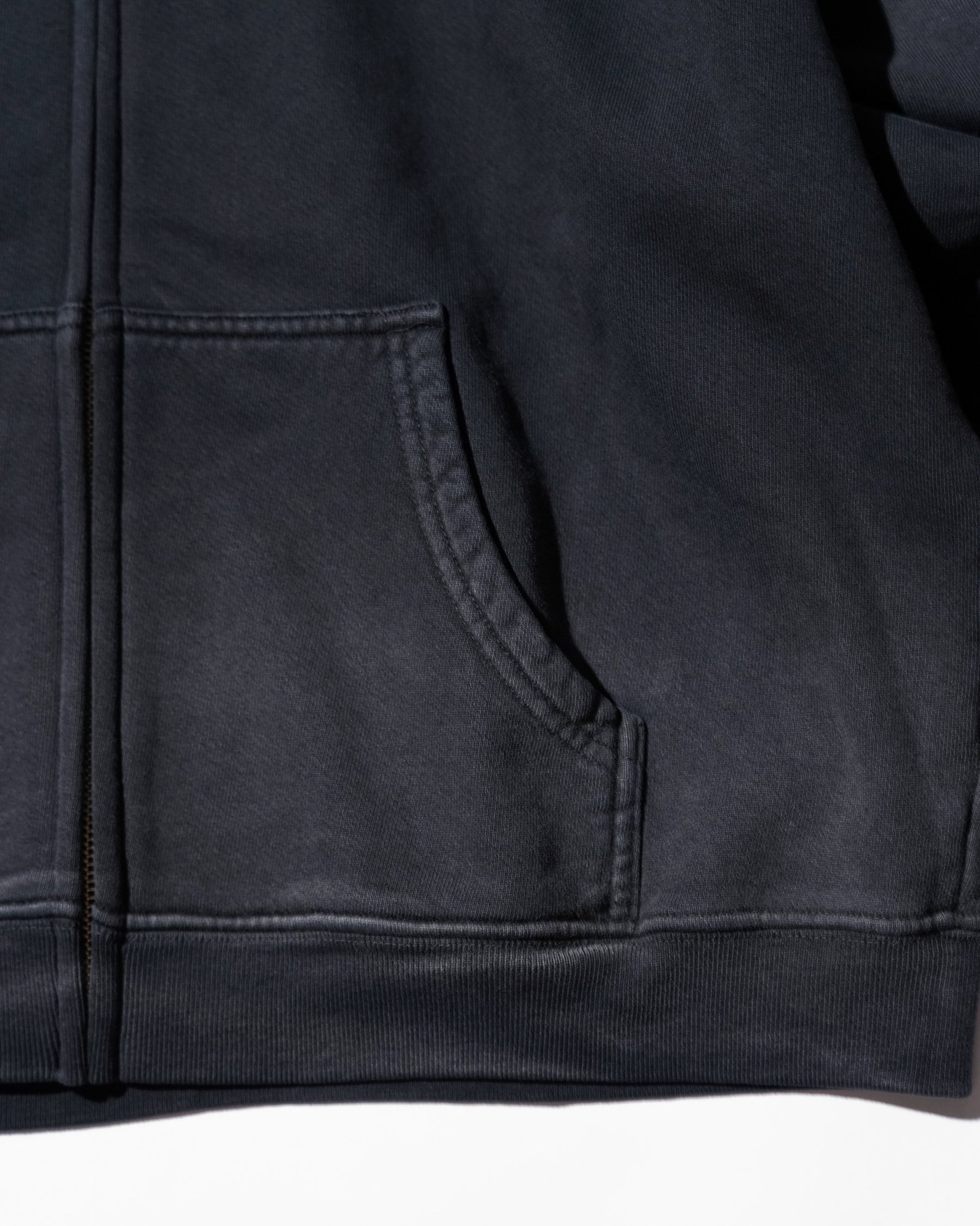 CCTB / CHAIN CROP ZIP HOODIE FADED BLACK