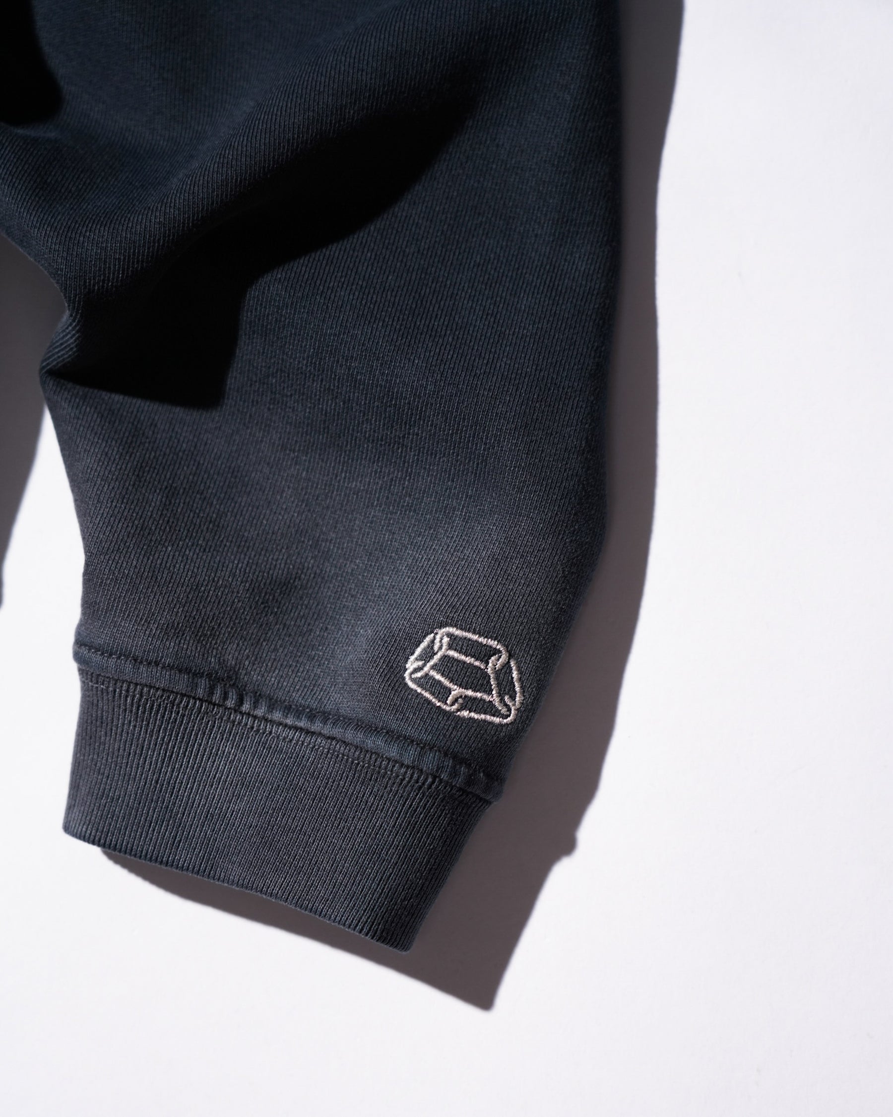 CCTB / CHAIN CROP ZIP HOODIE FADED BLACK