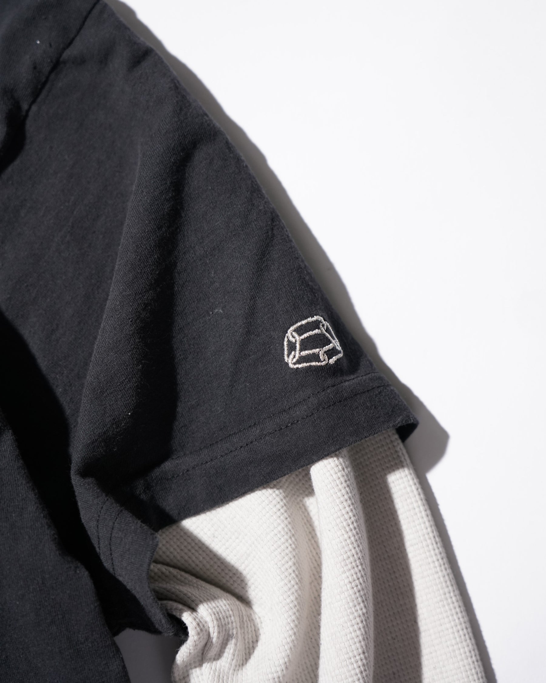 CCTB / CHAIN THERMAL T DIRTY WHITE