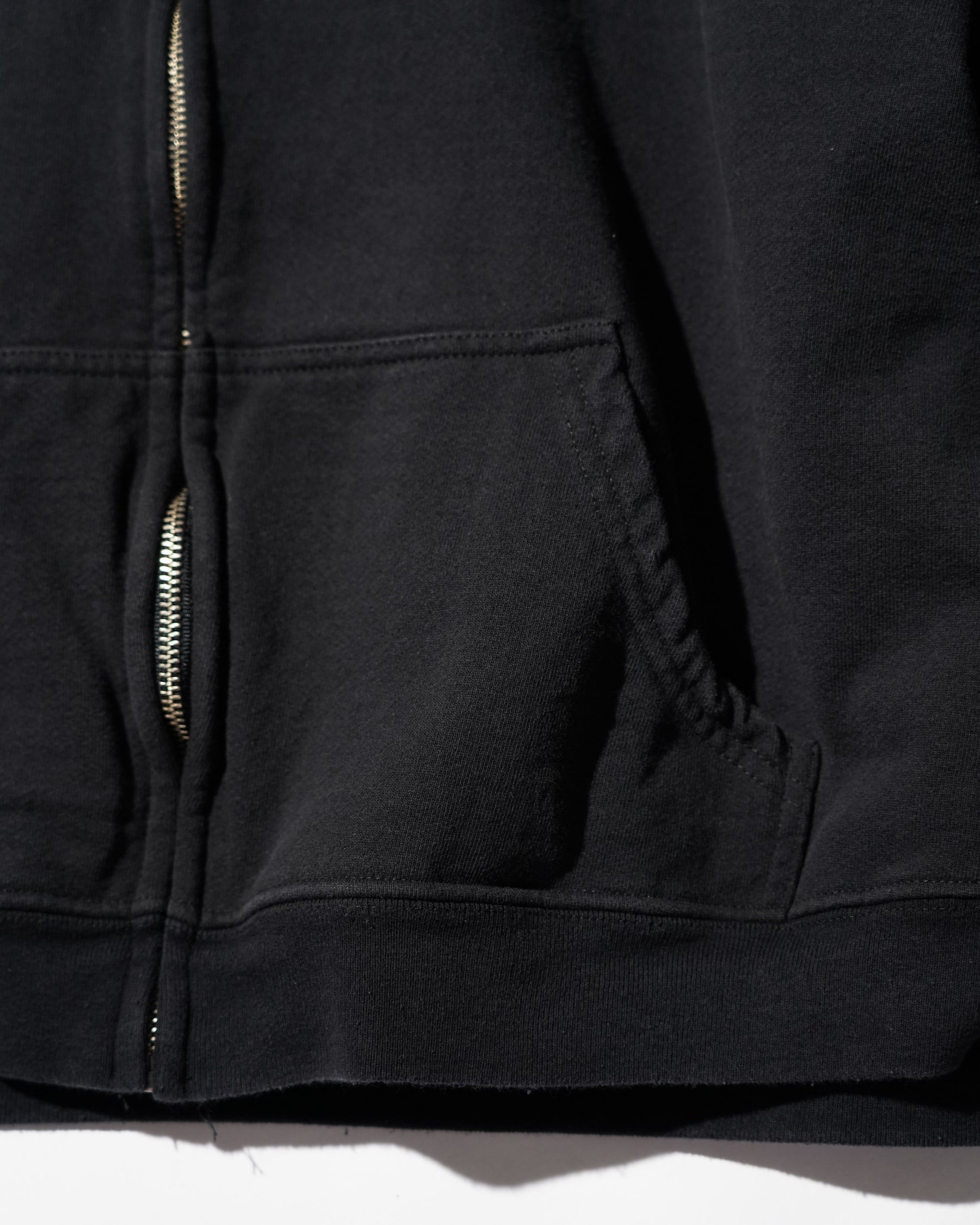 CCTB / CHAIN CROP ZIP HOODIE WASHED BLACK