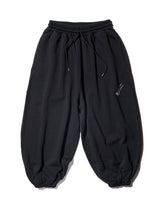 LU'U DAN / BAGGY BONTAN SWEATPANTS BLACK