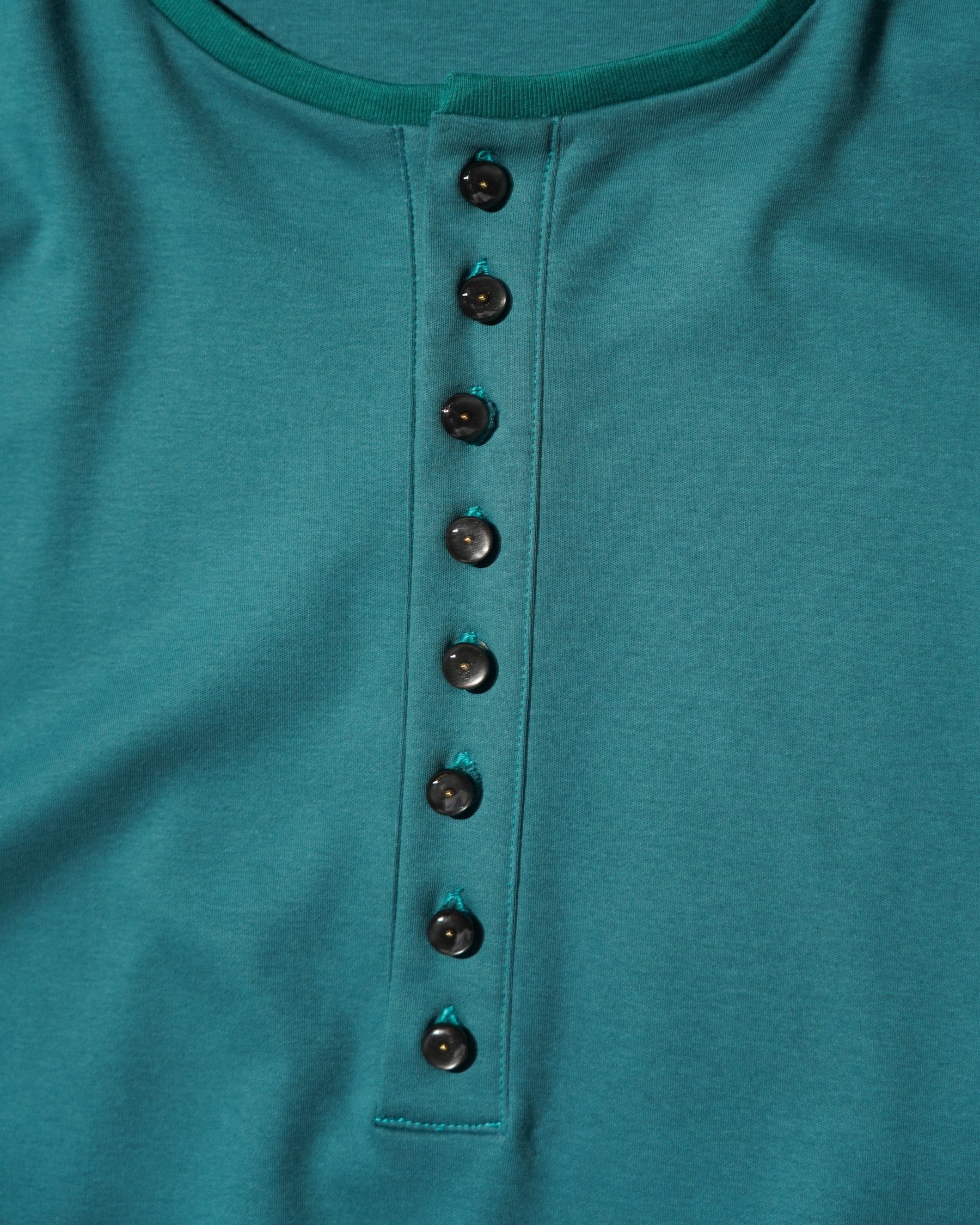 <span style="color: #f50b0b;">Last One</span> TENDER PERSON / HENRY NECK LONG TEE GREEN