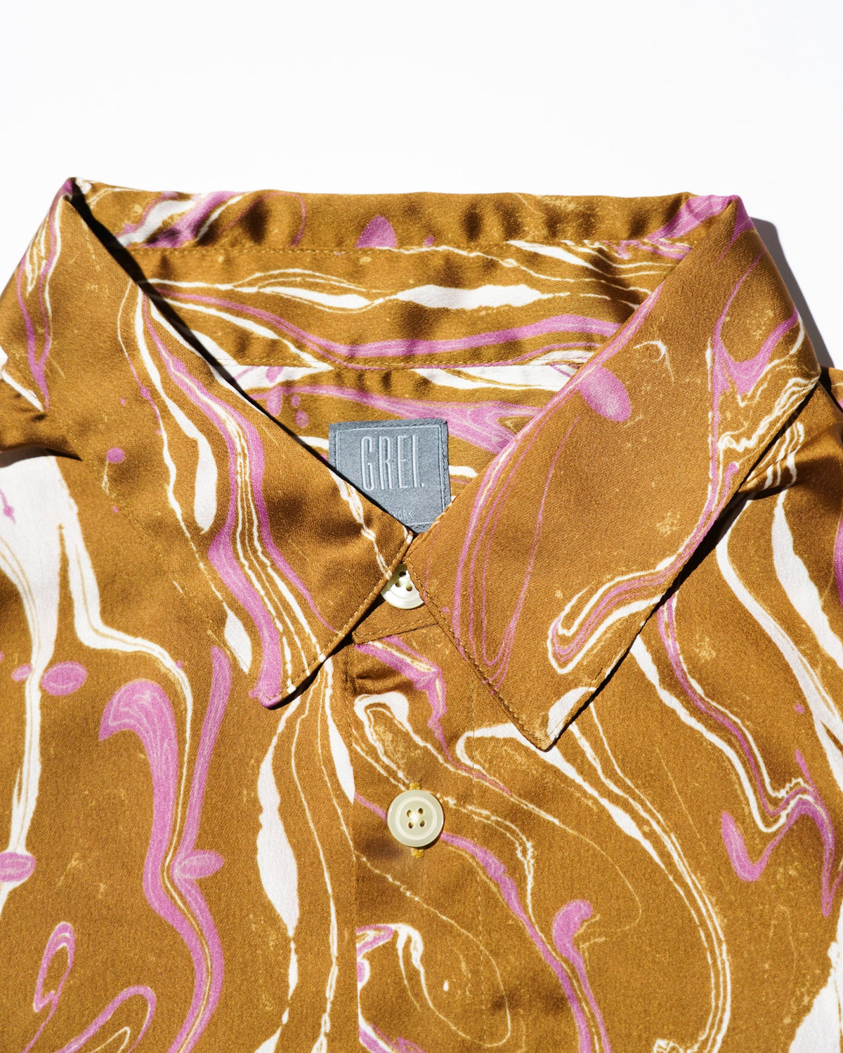 GREI. / SS BOX SHIRTS MARBLE PRINT CURRY
