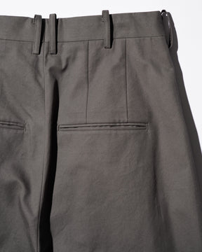 SOSHIOTSUKI / EIGHT TUCK HIGH WEST TROUSERS CHARCOAL