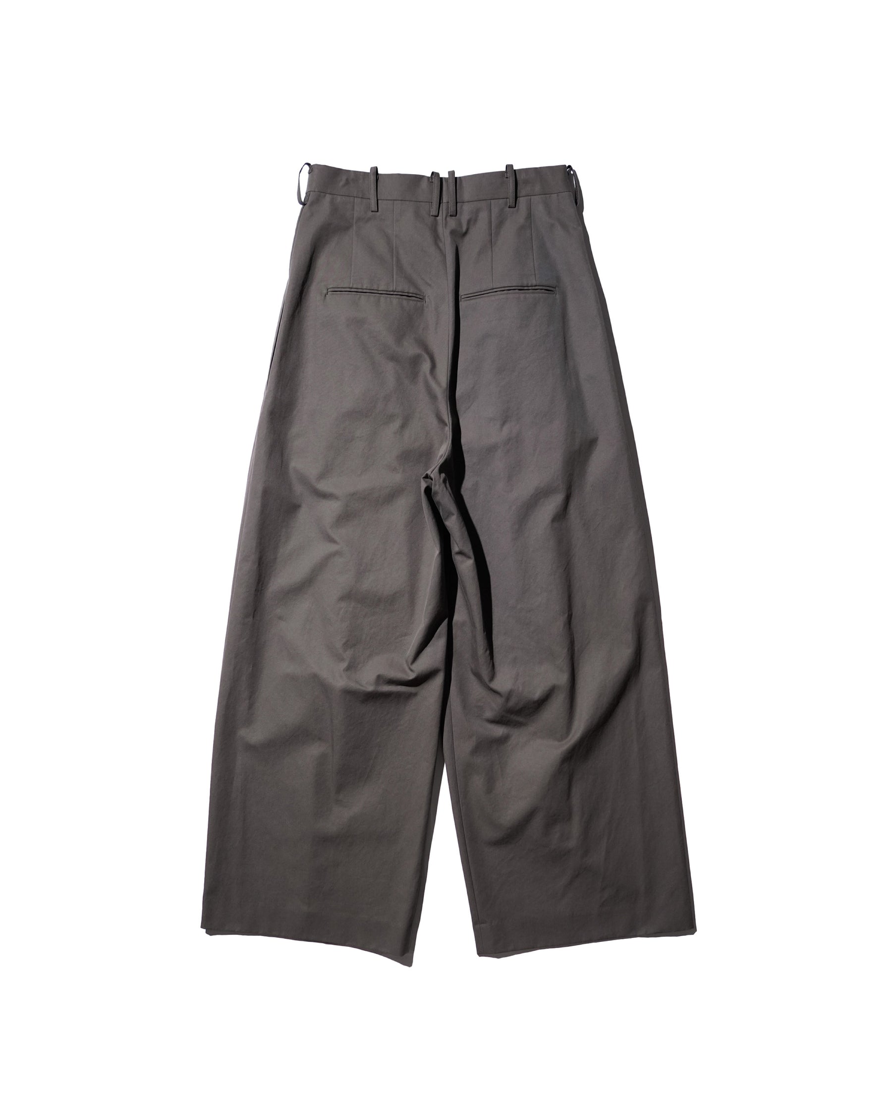 SOSHIOTSUKI / EIGHT TUCK HIGH WEST TROUSERS CHARCOAL