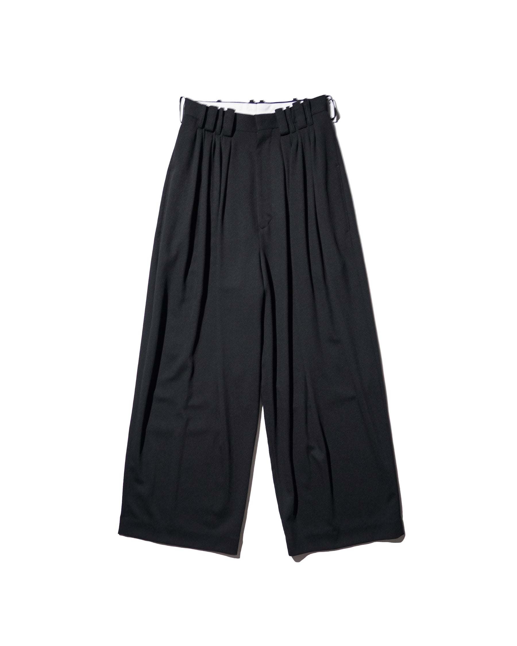<span style="color: #f50b0b;">Last One</span> SOSHIOTSUKI / EIGHT TUCK HIGH WEST TROUSERS BLACK