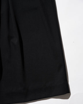 <span style="color: #f50b0b;">Last One</span> SOSHIOTSUKI / EIGHT TUCK HIGH WEST TROUSERS BLACK