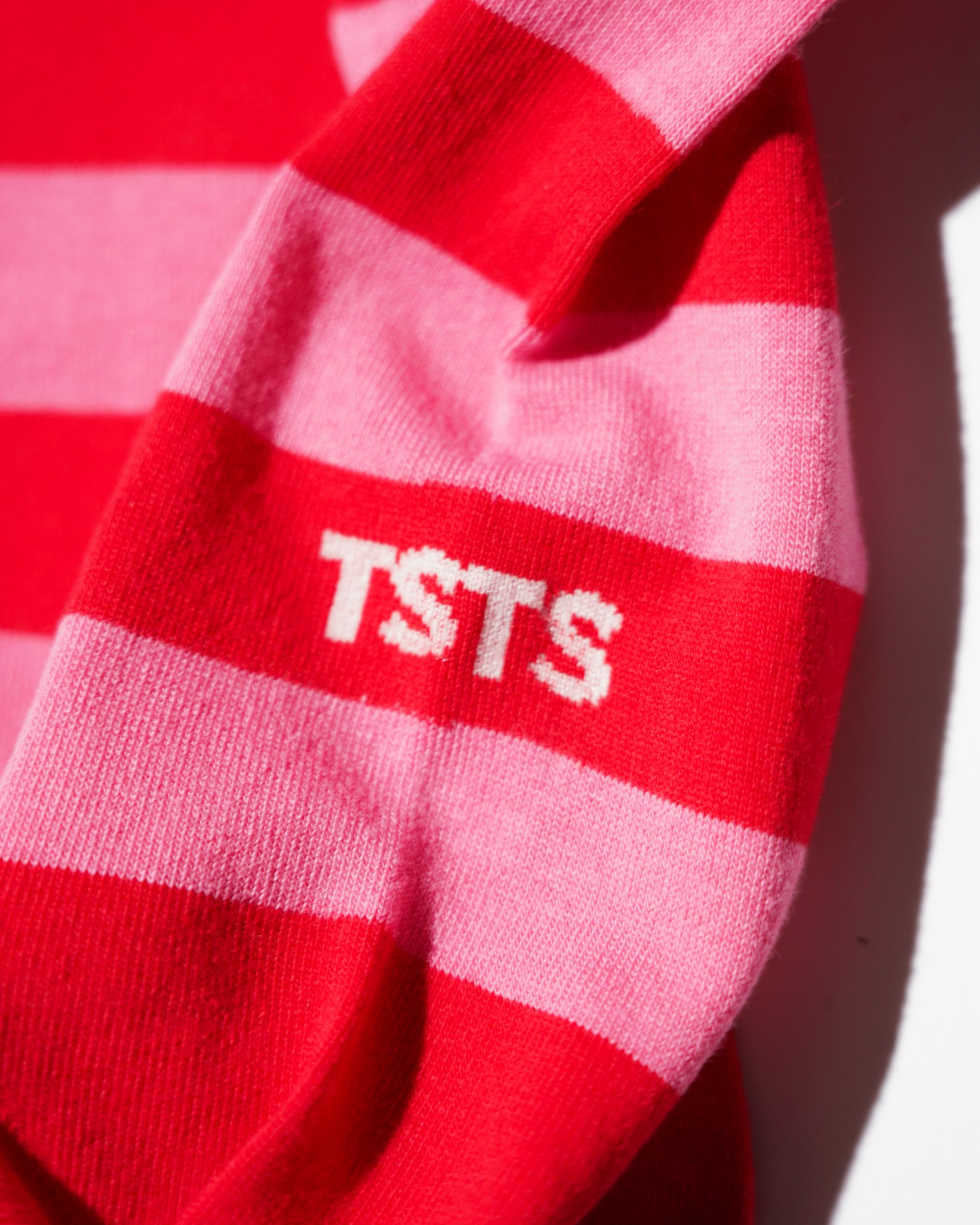 <span style="color: #f50b0b;">Last One</span> TSTS / STRIPED SOCKS RED AND PINK