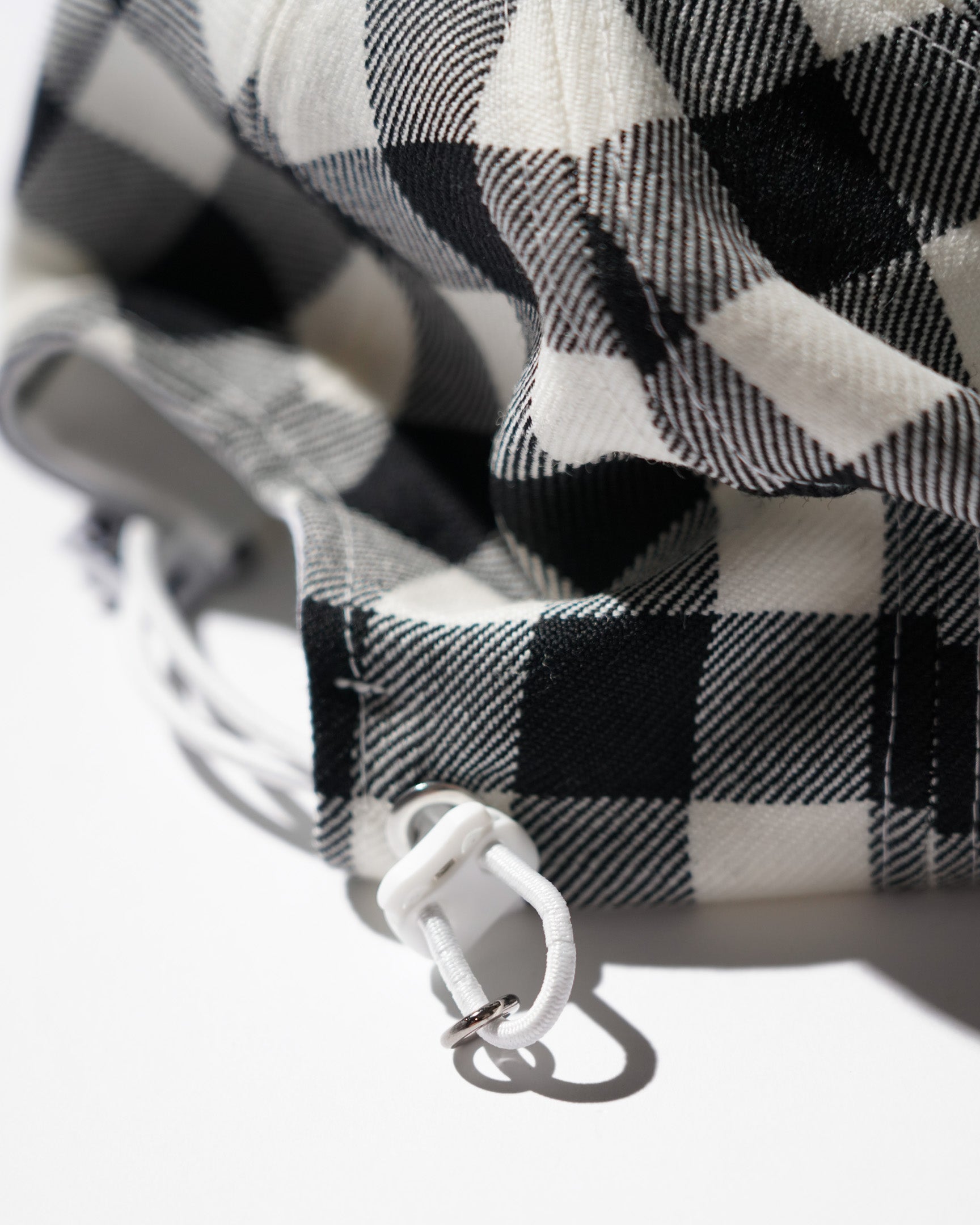 <span style="color: #f50b0b;">Last One</span> TSTS / GINGHAM WOOL DRAWSTRING CAP BLACK GINGHAM